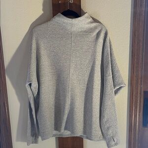 Lululemon Gray Long Sleeve Top